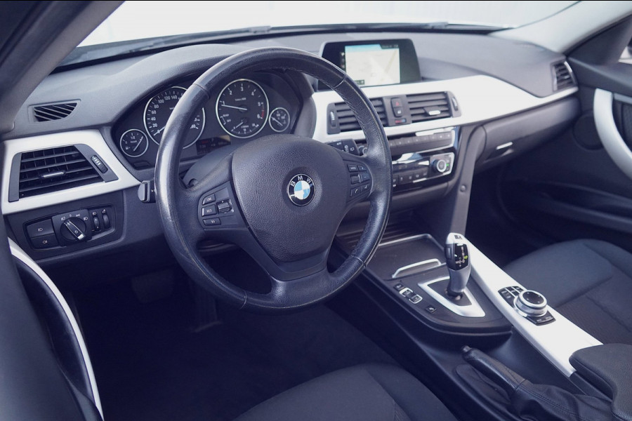 BMW 3 Serie Touring 320d High Executive / Navi / Incl. BTW / Stoelverw. / Cruise Control / Climate