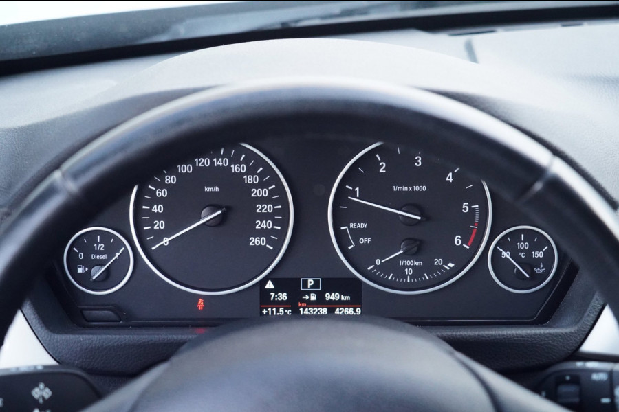 BMW 3 Serie Touring 320d High Executive / Navi / Incl. BTW / Stoelverw. / Cruise Control / Climate