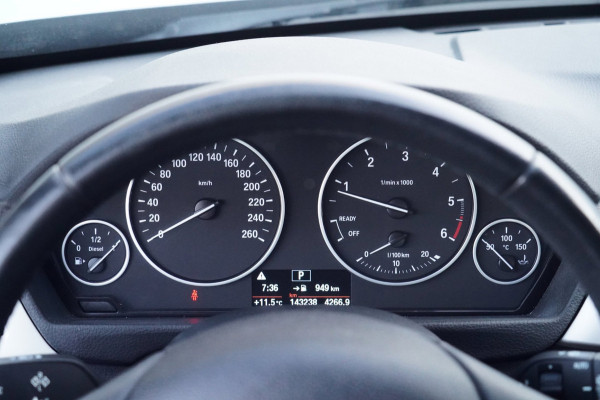 BMW 3 Serie Touring 320d High Executive / Navi / Incl. BTW / Stoelverw. / Cruise Control / Climate