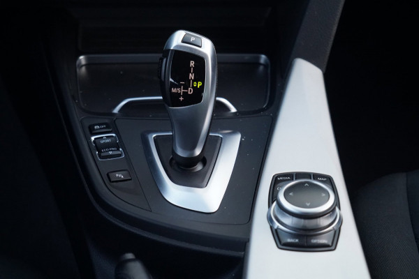 BMW 3 Serie Touring 320d High Executive / Navi / Incl. BTW / Stoelverw. / Cruise Control / Climate