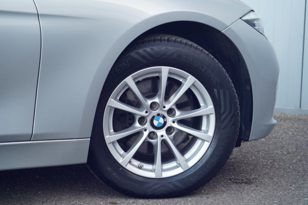 BMW 3 Serie Touring 320d High Executive / Navi / Incl. BTW / Stoelverw. / Cruise Control / Climate