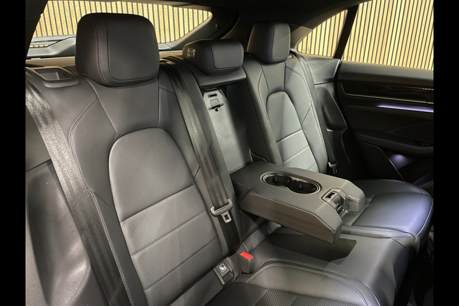 Porsche Macan 4 100 kWh|100%SOH|ACC|VULKANGRAU|VOLLEDER|MEMORY|CAMERA|CARPLAY|STOELVERWARMING|21INCH|NAP|NL|INCL.BTW|1e EIGENAAR|