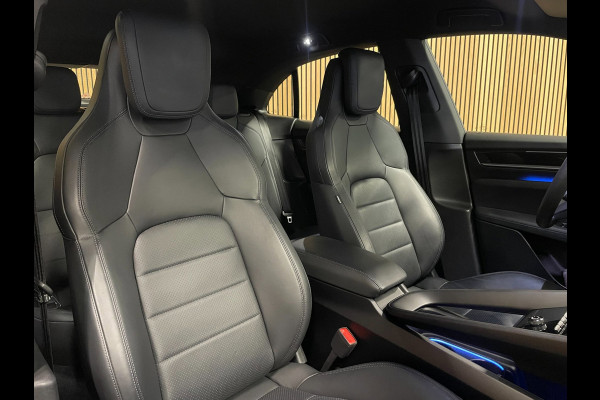 Porsche Macan 4 100 kWh|100%SOH|ACC|VULKANGRAU|VOLLEDER|MEMORY|CAMERA|CARPLAY|STOELVERWARMING|21INCH|NAP|NL|INCL.BTW|1e EIGENAAR|