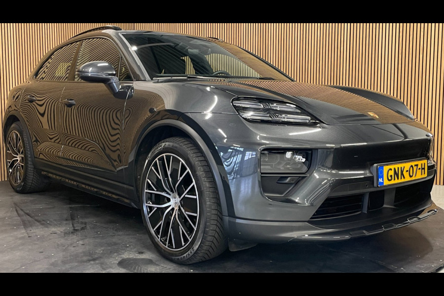 Porsche Macan 4 100 kWh|100%SOH|ACC|VULKANGRAU|VOLLEDER|MEMORY|CAMERA|CARPLAY|STOELVERWARMING|21INCH|NAP|NL|INCL.BTW|1e EIGENAAR|