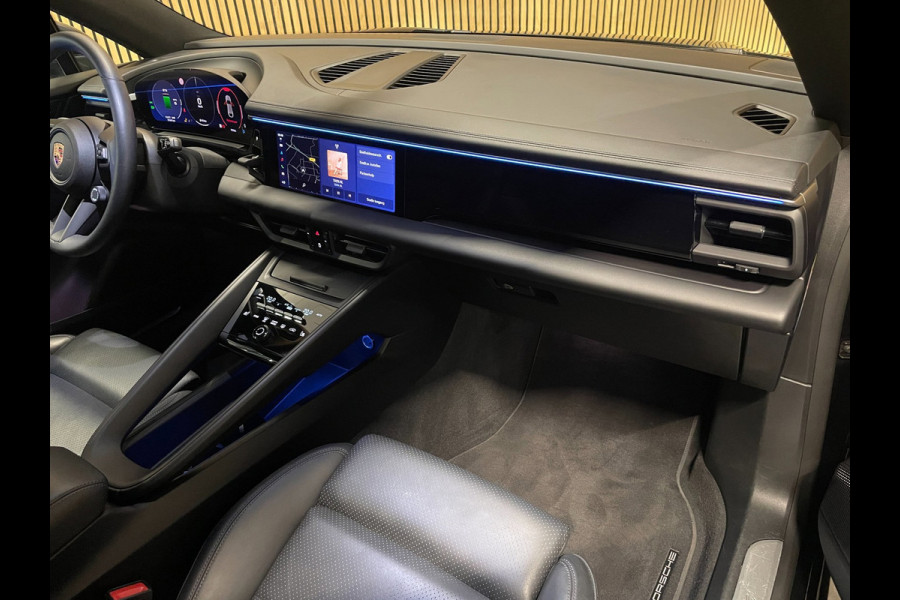 Porsche Macan 4 100 kWh|100%SOH|ACC|VULKANGRAU|VOLLEDER|MEMORY|CAMERA|CARPLAY|STOELVERWARMING|21INCH|NAP|NL|INCL.BTW|1e EIGENAAR|