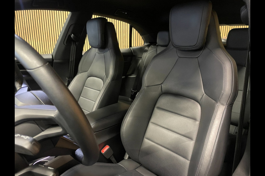 Porsche Macan 4 100 kWh|100%SOH|ACC|VULKANGRAU|VOLLEDER|MEMORY|CAMERA|CARPLAY|STOELVERWARMING|21INCH|NAP|NL|INCL.BTW|1e EIGENAAR|