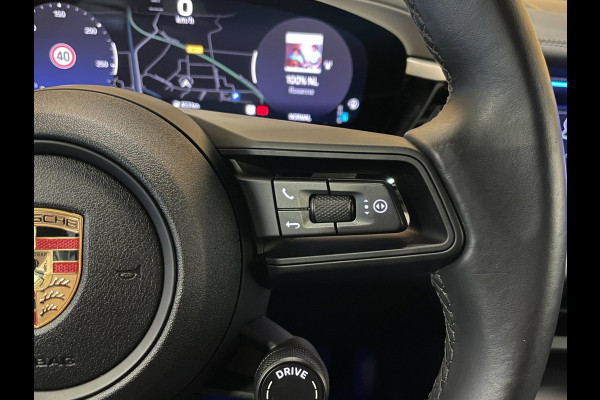 Porsche Macan 4 100 kWh|100%SOH|ACC|VULKANGRAU|VOLLEDER|MEMORY|CAMERA|CARPLAY|STOELVERWARMING|21INCH|NAP|NL|INCL.BTW|1e EIGENAAR|