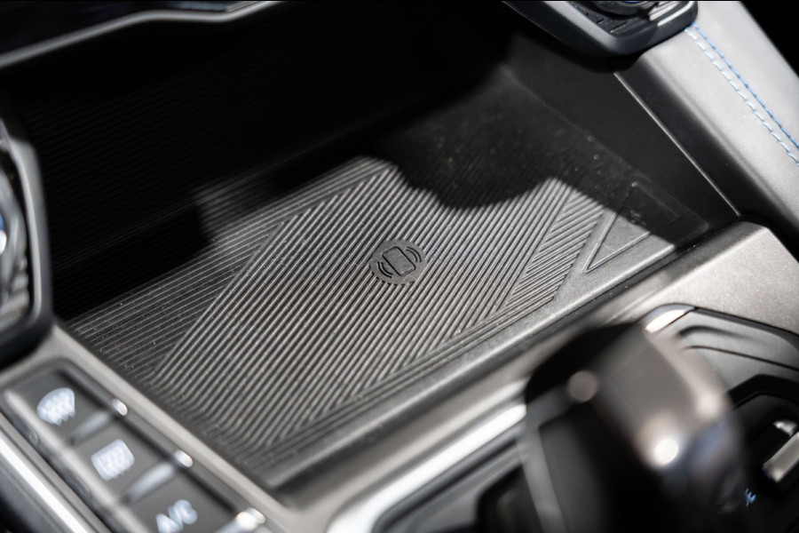 Lynk & Co 01 1.5 2022 SNEL-LADEN LED PANO CAMERA 20INCH NAVI