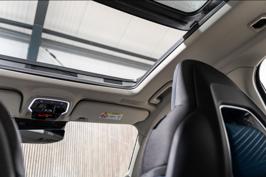 Lynk & Co 01 1.5 2022 SNEL-LADEN LED PANO CAMERA 20INCH NAVI