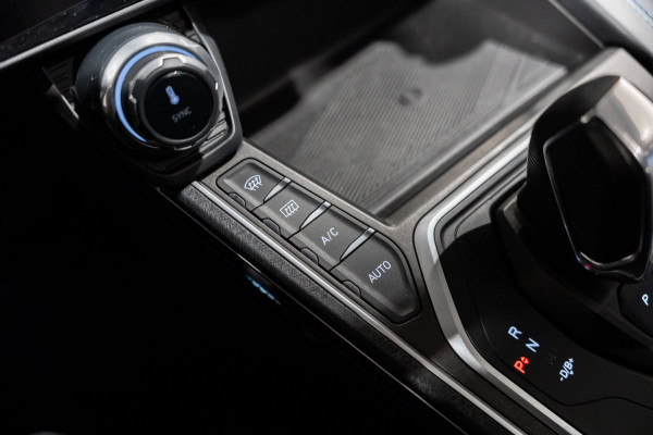 Lynk & Co 01 1.5 2022 SNEL-LADEN LED PANO CAMERA 20INCH NAVI