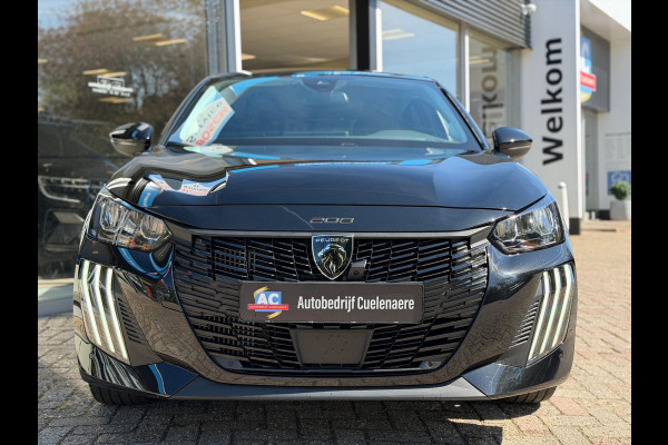 Peugeot 208 1.2 PureTech 100 Allure Navi / Camera V&A / Dodehoek / P-sensoren / APP connect