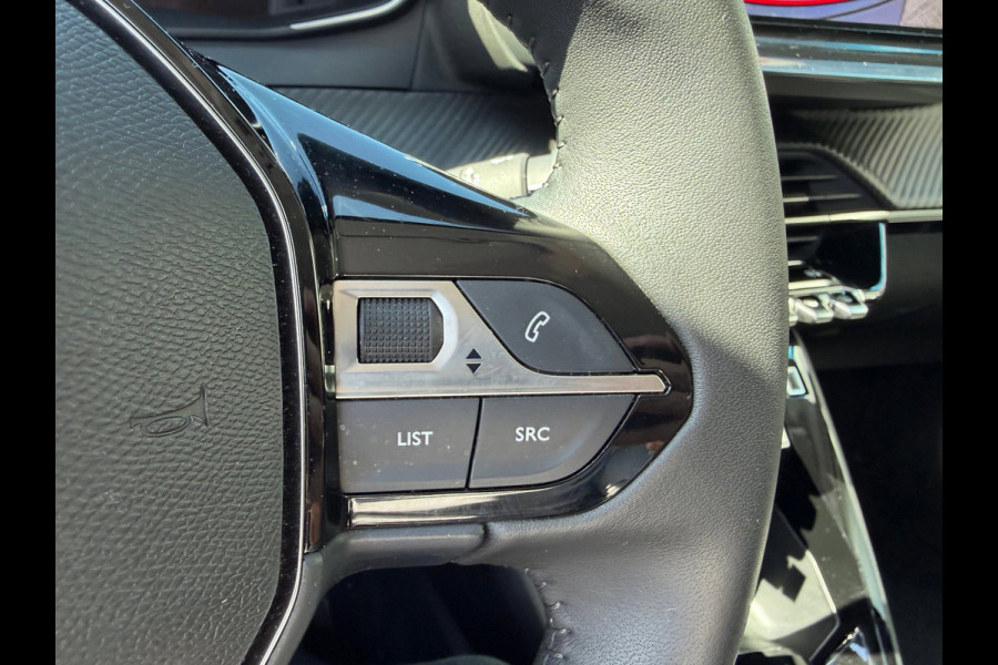 Peugeot 208 1.2 PureTech 100 Allure Navi / Camera V&A / Dodehoek / P-sensoren / APP connect
