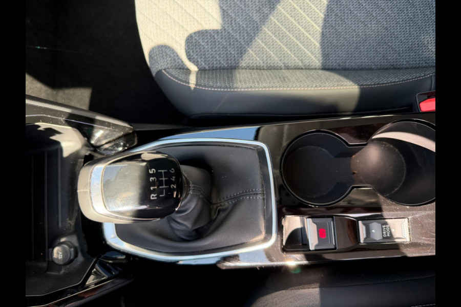 Peugeot 208 1.2 PureTech 100 Allure Navi / Camera V&A / Dodehoek / P-sensoren / APP connect