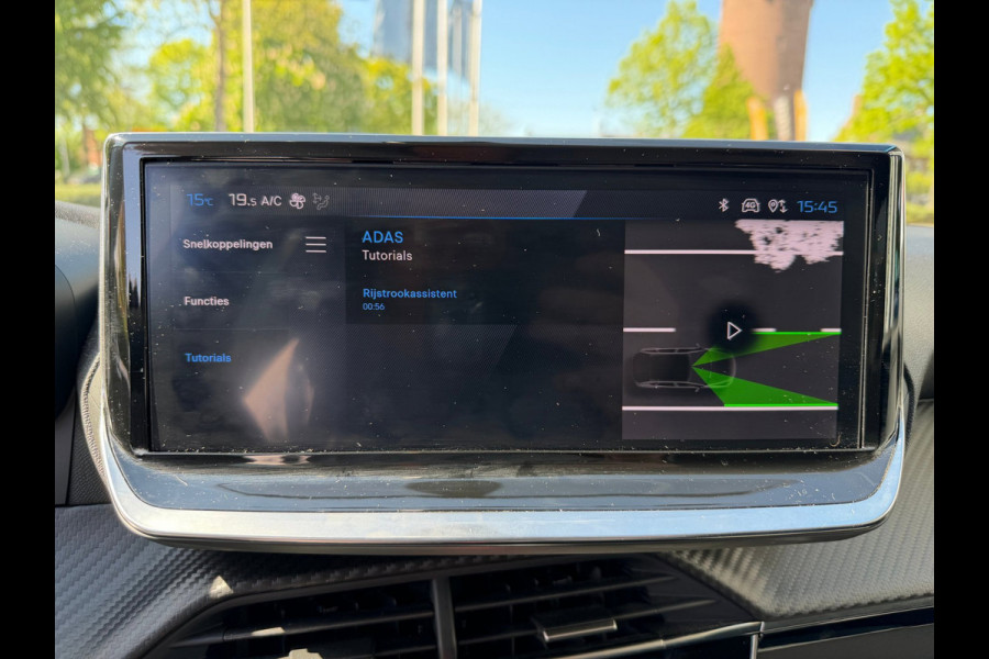 Peugeot 208 1.2 PureTech 100 Allure Navi / Camera V&A / Dodehoek / P-sensoren / APP connect