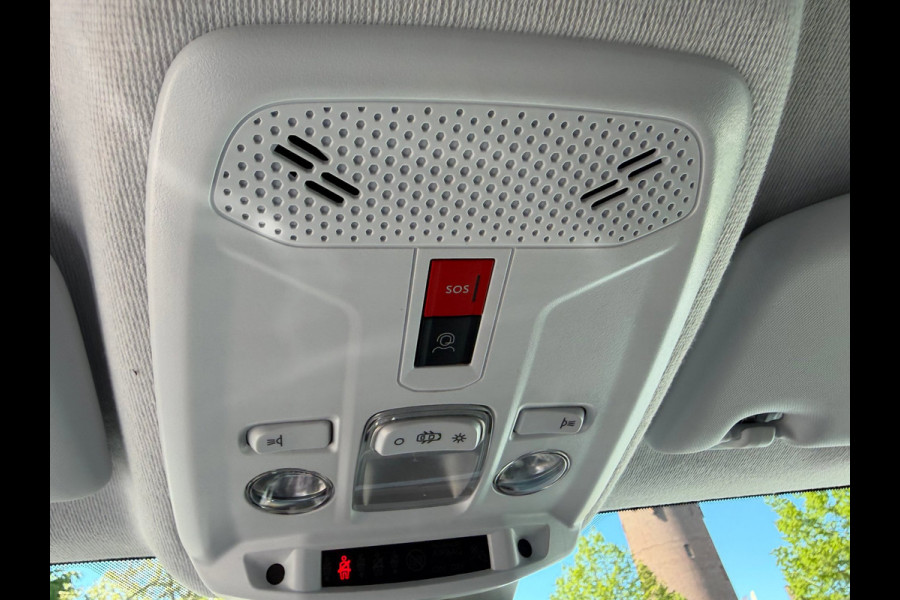 Peugeot 208 1.2 PureTech 100 Allure Navi / Camera V&A / Dodehoek / P-sensoren / APP connect