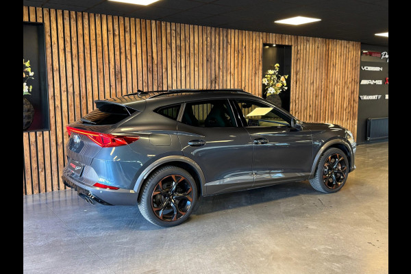 CUPRA Formentor 2.0 TSI 4DRIVE / Brembo / Beats / Pano / Stuurverwarming / Camera / Sfeerverlichting