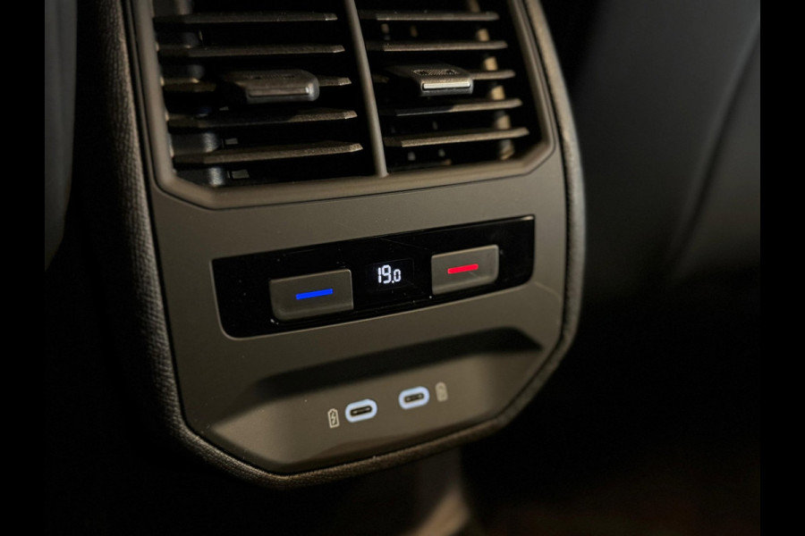 CUPRA Formentor 2.0 TSI 4DRIVE / Brembo / Beats / Pano / Stuurverwarming / Camera / Sfeerverlichting