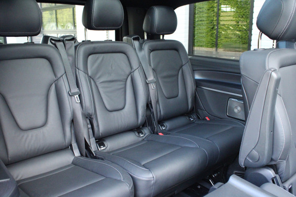 Mercedes-Benz Eqv 300 L2 / AMG / Panorama / 7-Persoons / Burmester / Electr Stoelen / Vol Opties / NIEUWSTAAT