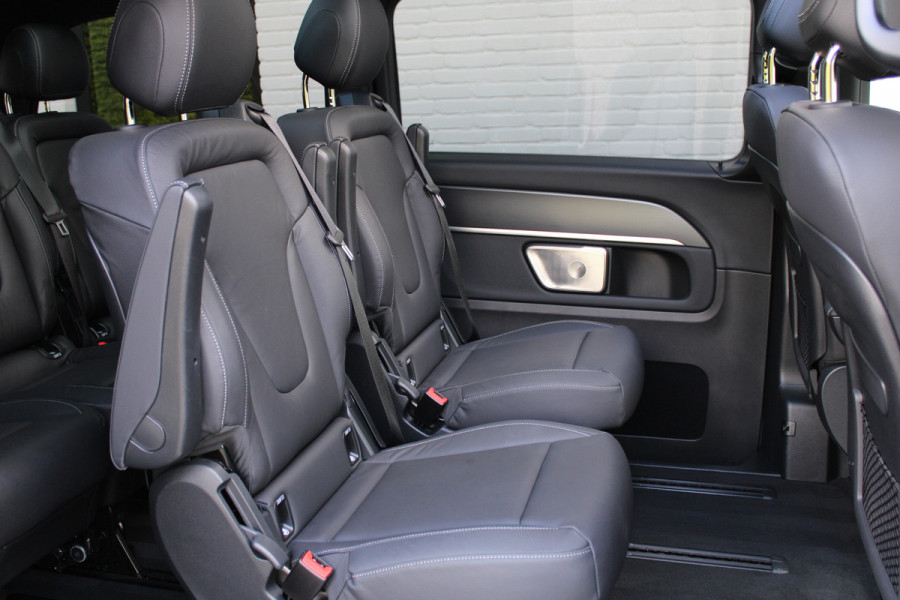 Mercedes-Benz Eqv 300 L2 / AMG / Panorama / 7-Persoons / Burmester / Electr Stoelen / Vol Opties / NIEUWSTAAT