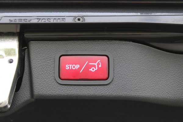 Mercedes-Benz Eqv 300 L2 / AMG / Panorama / 7-Persoons / Burmester / Electr Stoelen / Vol Opties / NIEUWSTAAT