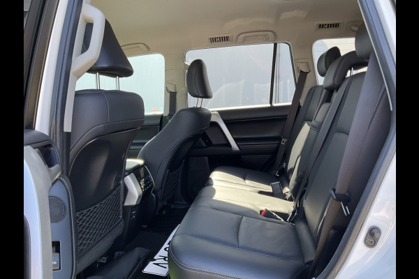 Toyota Land Cruiser 5-Pers 2.8 D-4D Professional 5p. 360° Leer Stoelverw+koel Trekhaak (3000kg)