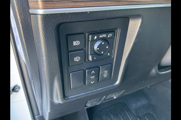 Toyota Land Cruiser 5-Pers 2.8 D-4D Professional 5p. 360° Leer Stoelverw+koel Trekhaak (3000kg)