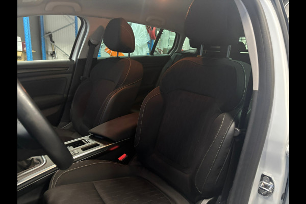 Renault Mégane Estate 1.3 TCe Limited Clima | Cruise | Navi | PDC | Trekhaak