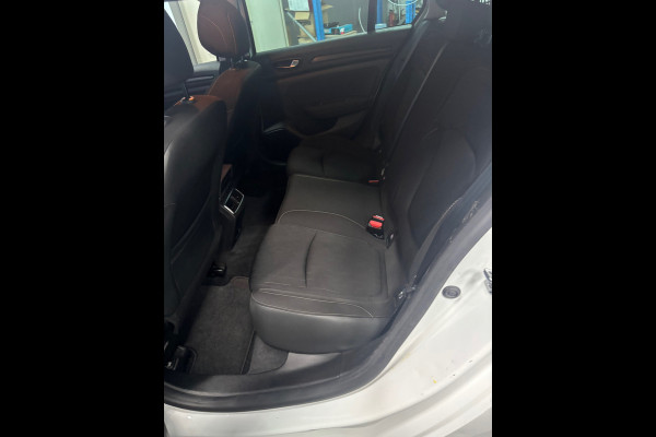 Renault Mégane Estate 1.3 TCe Limited Clima | Cruise | Navi | PDC | Trekhaak