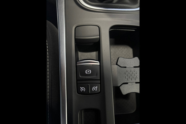 Renault Mégane Estate 1.3 TCe Limited Clima | Cruise | Navi | PDC | Trekhaak