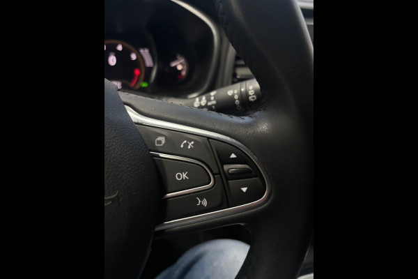 Renault Mégane Estate 1.3 TCe Limited Clima | Cruise | Navi | PDC | Trekhaak