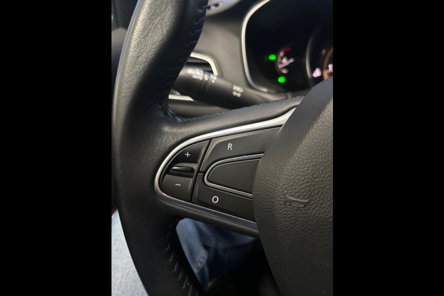 Renault Mégane Estate 1.3 TCe Limited Clima | Cruise | Navi | PDC | Trekhaak