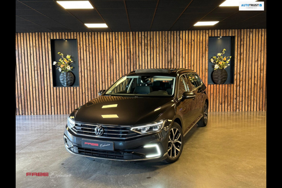 Volkswagen Passat Variant 1.4 TSI PHEV GTE Business / BTW / Pano / Camera / Keyless / Sfeerverlichting / Carplay / Gordijn