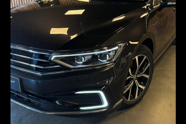 Volkswagen Passat Variant 1.4 TSI PHEV GTE Business / BTW / Pano / Camera / Keyless / Sfeerverlichting / Carplay / Gordijn
