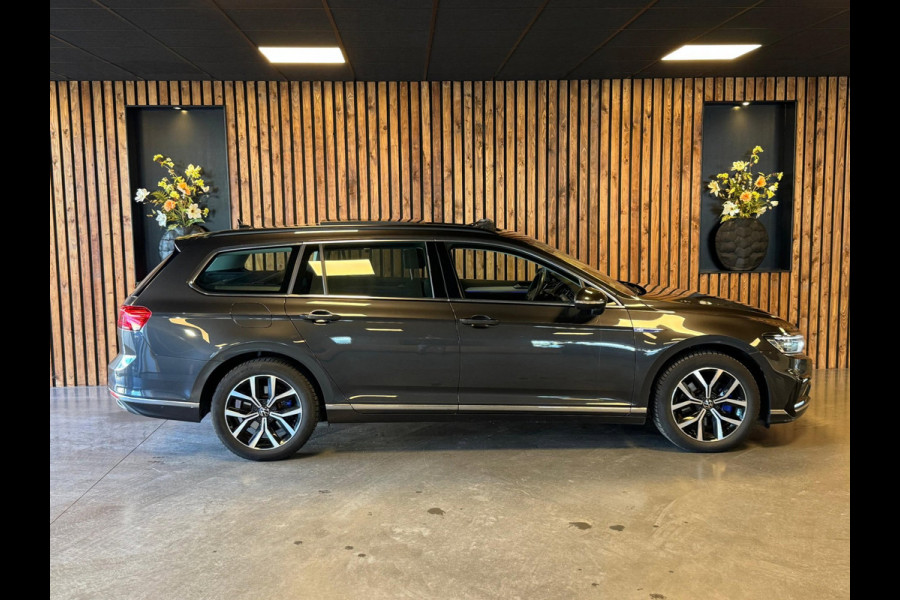 Volkswagen Passat Variant 1.4 TSI PHEV GTE Business / BTW / Pano / Camera / Keyless / Sfeerverlichting / Carplay / Gordijn