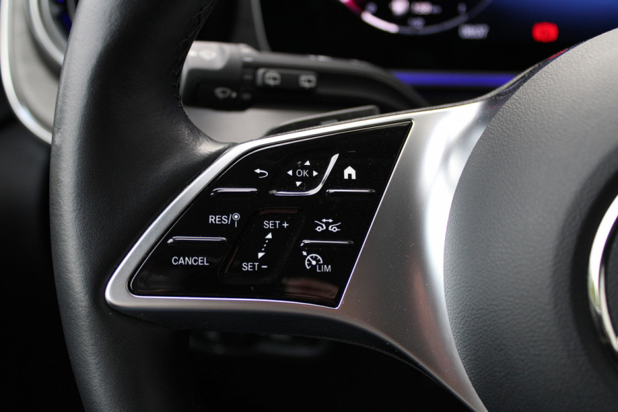 Mercedes-Benz V-Klasse 300d / XXL / 4-matic / DC / 2x Elec Schuifdeur / 360 Camera / Vol Opties / NIEUWSTAAT