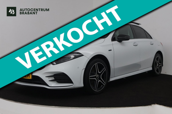 Mercedes-Benz A-Klasse 250 e Business Solution AMG Limited (PANORAMADAK, TREKHAAK, STOELVERWARMING, SFEERVERLICHTING, CAMERA)