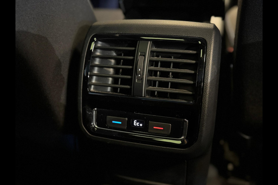 Volkswagen Passat Variant 1.4 TSI PHEV GTE Business / BTW / Pano / Camera / Keyless / Sfeerverlichting / Carplay / Gordijn