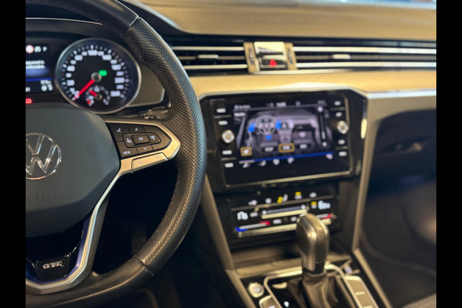Volkswagen Passat Variant 1.4 TSI PHEV GTE Business / BTW / Pano / Camera / Keyless / Sfeerverlichting / Carplay / Gordijn
