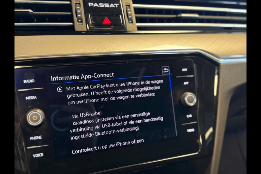 Volkswagen Passat Variant 1.4 TSI PHEV GTE Business / BTW / Pano / Camera / Keyless / Sfeerverlichting / Carplay / Gordijn