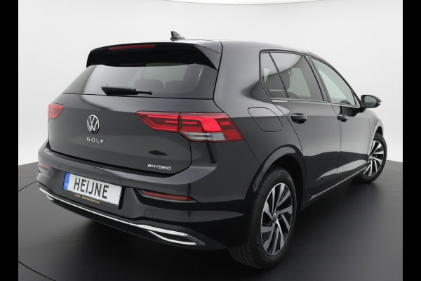 Volkswagen Golf eHybrid PHEV 204PK DSG STYLE CAMERA/NAVI/STUURVERW.
