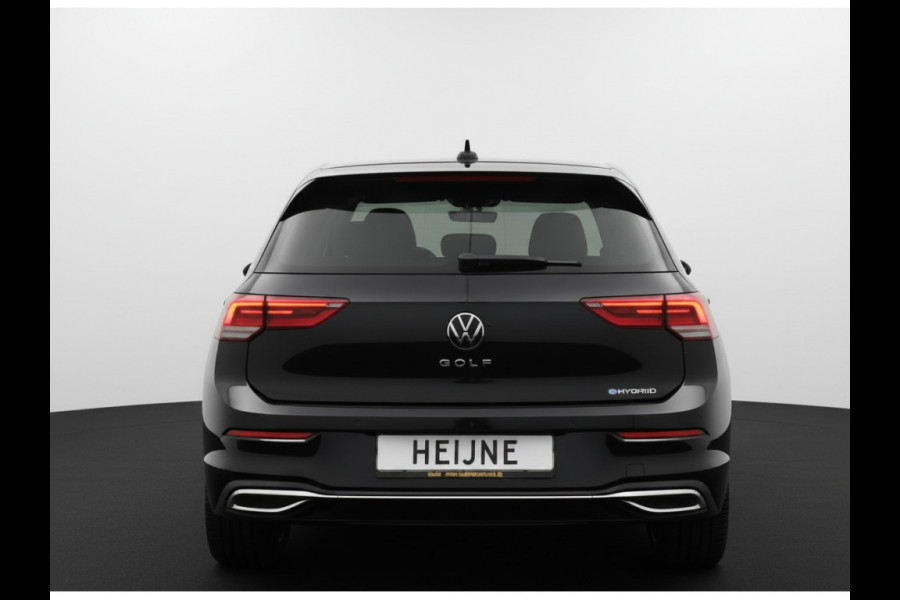Volkswagen Golf eHybrid PHEV 204PK DSG STYLE CAMERA/NAVI/STUURVERW.