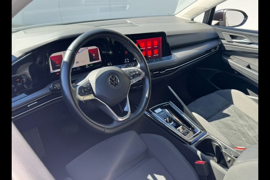 Volkswagen Golf eHybrid PHEV 204PK DSG STYLE CAMERA/NAVI/STUURVERW.