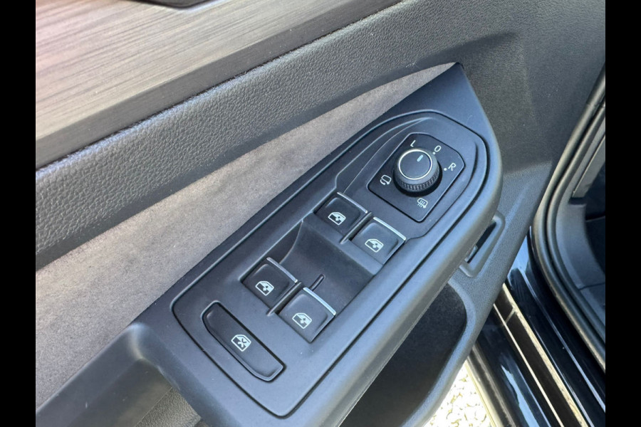 Volkswagen Golf eHybrid PHEV 204PK DSG STYLE CAMERA/NAVI/STUURVERW.