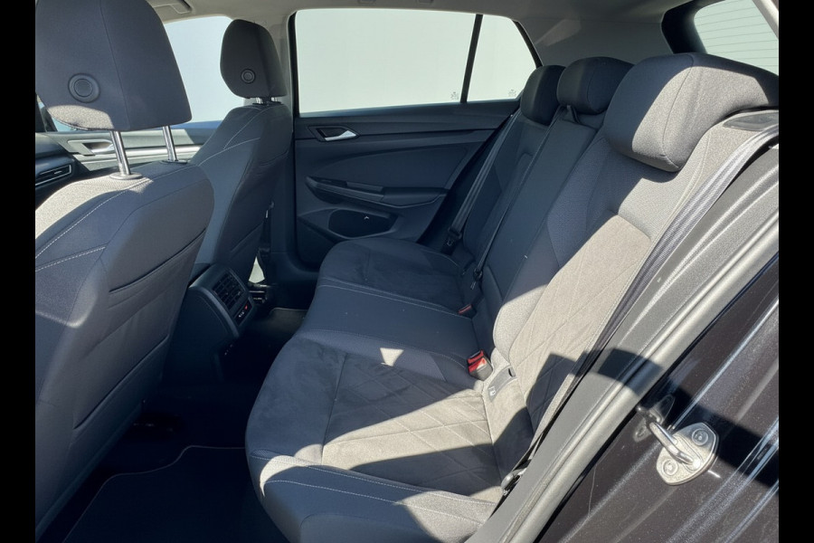 Volkswagen Golf eHybrid PHEV 204PK DSG STYLE CAMERA/NAVI/STUURVERW.