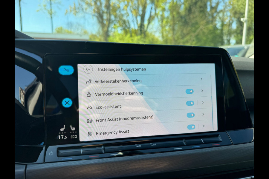 Volkswagen Golf eHybrid PHEV 204PK DSG STYLE CAMERA/NAVI/STUURVERW.