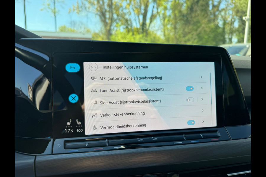 Volkswagen Golf eHybrid PHEV 204PK DSG STYLE CAMERA/NAVI/STUURVERW.