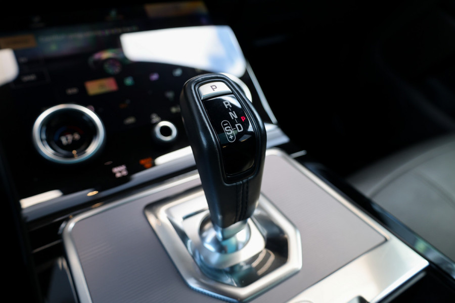 Land Rover Range Rover Evoque 1.5 P300e AWD SE | BTW | MERIDIAN | MEMORY | PANO | CAMERA | LEDER | CARPLAY | KEYLESS |