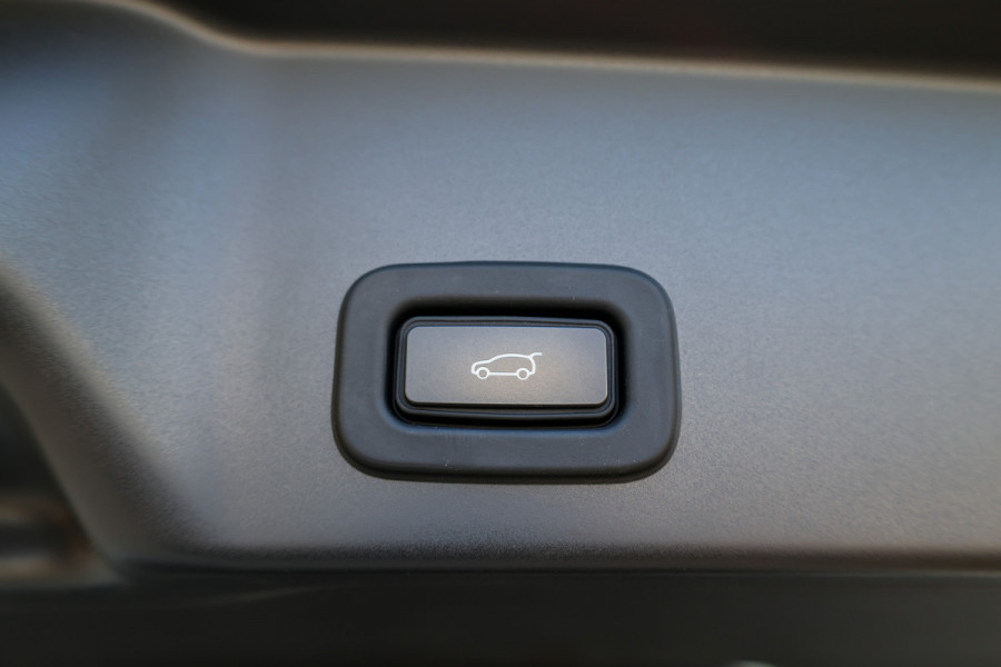 Land Rover Range Rover Evoque 1.5 P300e AWD SE | BTW | MERIDIAN | MEMORY | PANO | CAMERA | LEDER | CARPLAY | KEYLESS |