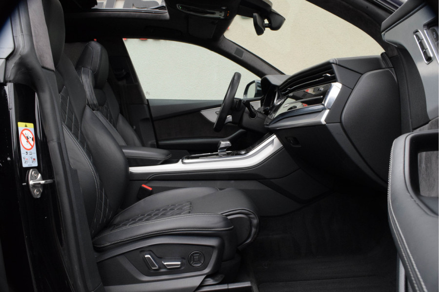 Audi Q8 55 TFSI Quattro / 2x S-line/ Luchtvering/ Standkachel/ Bang & Olufsen Sound System/ Panoramadak/ 250kW (340PK)