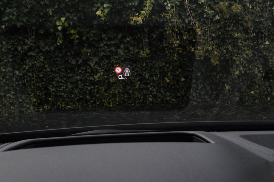 Audi Q8 55 TFSI Quattro / 2x S-line/ Luchtvering/ Standkachel/ Bang & Olufsen Sound System/ Panoramadak/ 250kW (340PK)